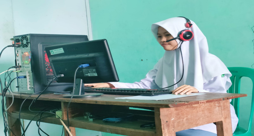 Pelaksanaan Sertifikasi Internasional  Kemampuan Bahasa Inggris TOEIC 2023 di SMK NU Lasem