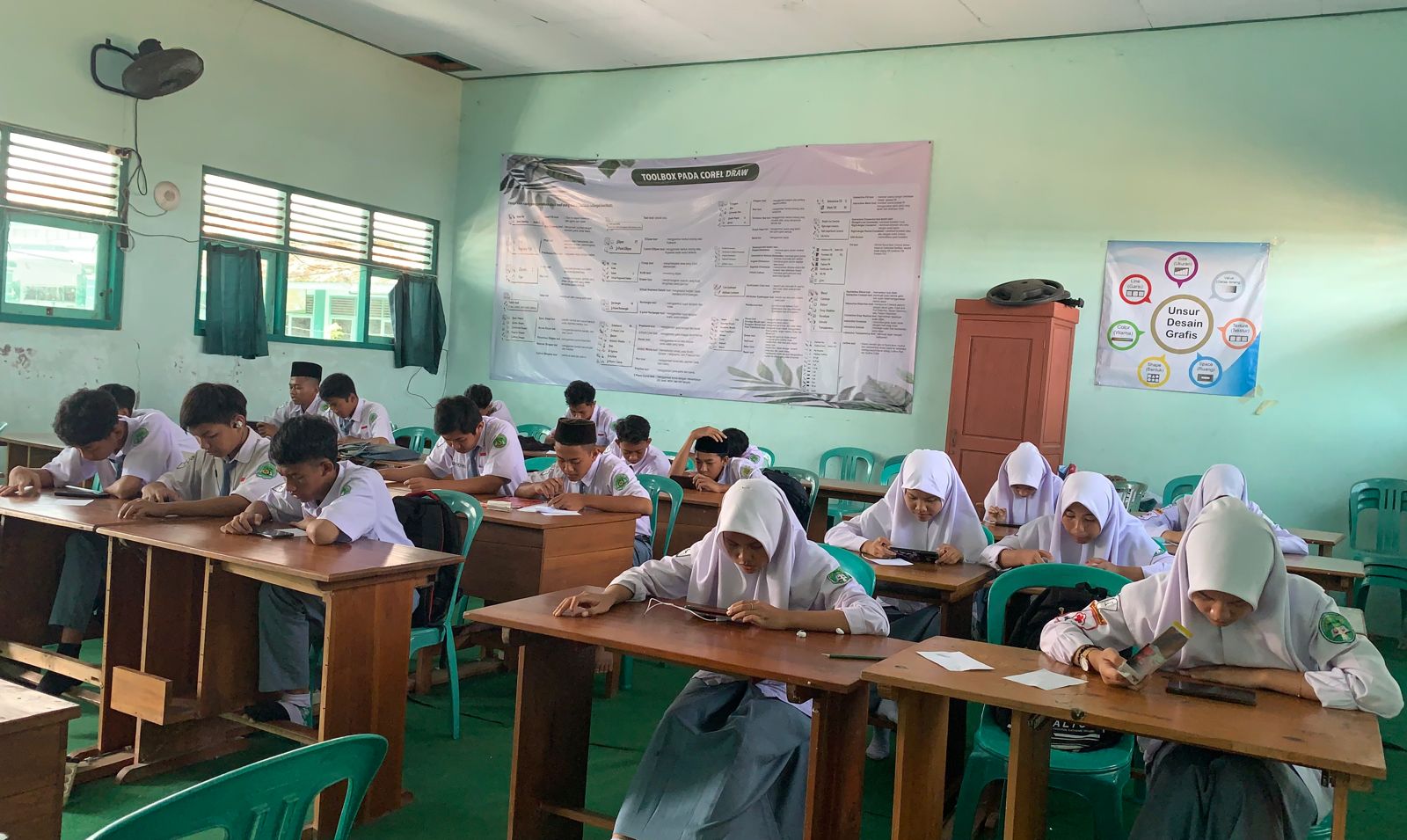 Peserta seleksi TOEIC SMK NU Lasem